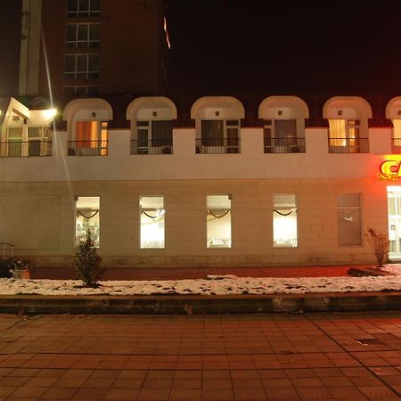 Hotel Ogosta Montana Kültér fotó